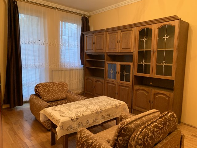 Kiadó téglalakás, albérlet, Győrött 230 E Ft / hó, 3 szobás