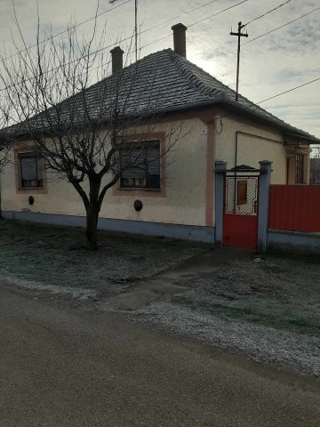 Eladó családi ház, Derecskén 19.5 M Ft, 3 szobás