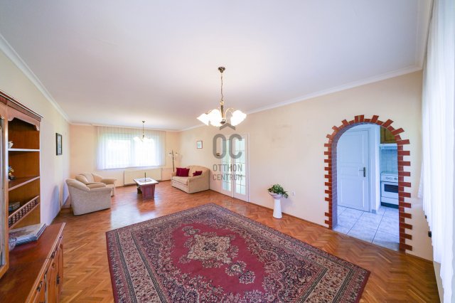 Eladó ikerház, Pilisborosjenőn 99.9 M Ft, 7 szobás