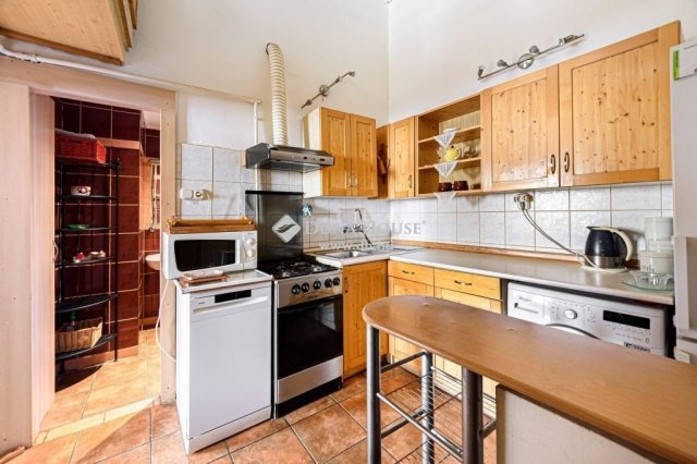 Eladó téglalakás, Budapesten, VI. kerületben 84.9 M Ft, 2 szobás