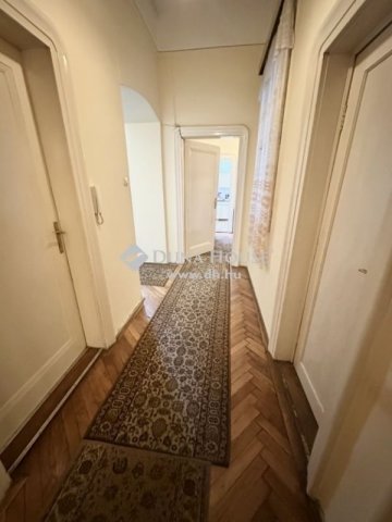 Eladó téglalakás, Budapesten, V. kerületben 175 M Ft, 4+1 szobás