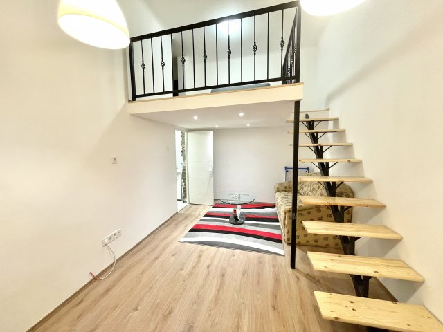 Kiadó téglalakás, albérlet, Budapesten, VI. kerületben