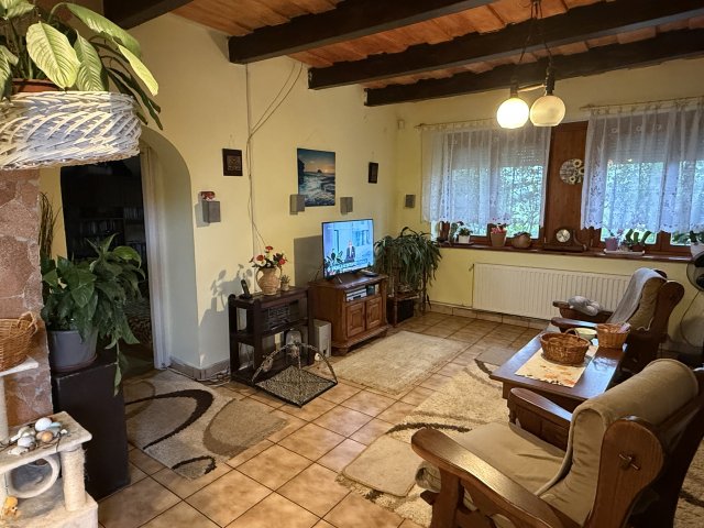 Eladó családi ház, Dányon 79.9 M Ft, 3 szobás