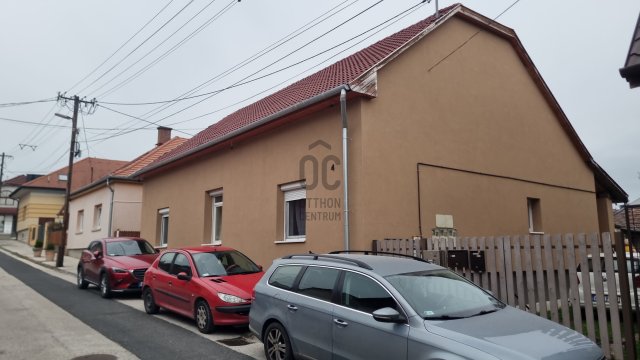 Eladó téglalakás, Dorogon 25.8 M Ft, 1 szobás