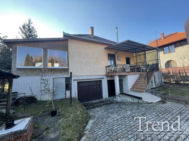 Eladó családi ház, Rácalmáson 57.9 M Ft, 3 szobás