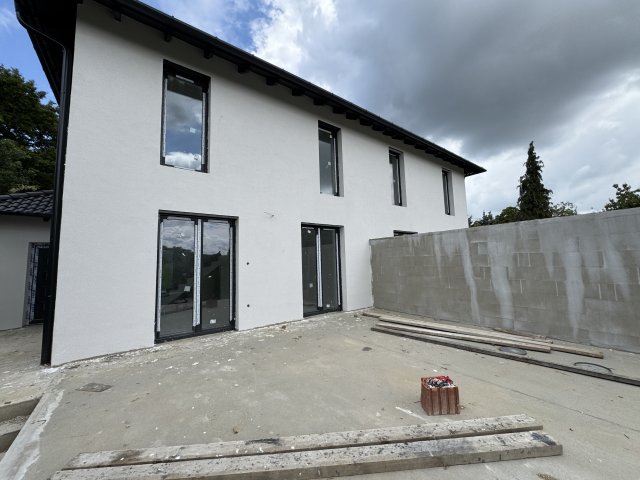 Eladó családi ház, Érden 139.9 M Ft, 5 szobás