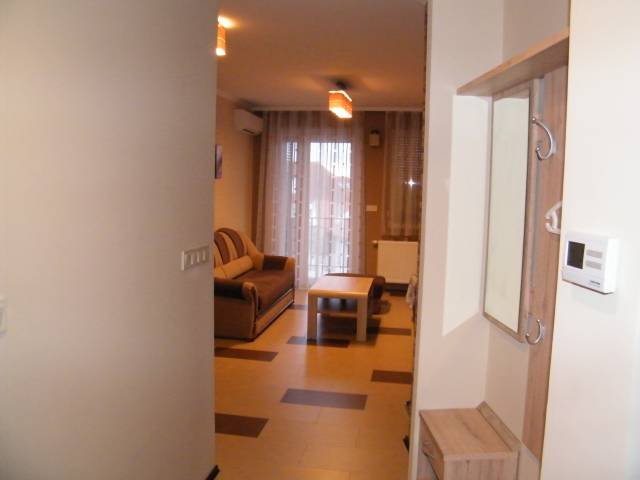 Kiadó téglalakás, albérlet, Pápán 170 E Ft / hó, 1+1 szobás
