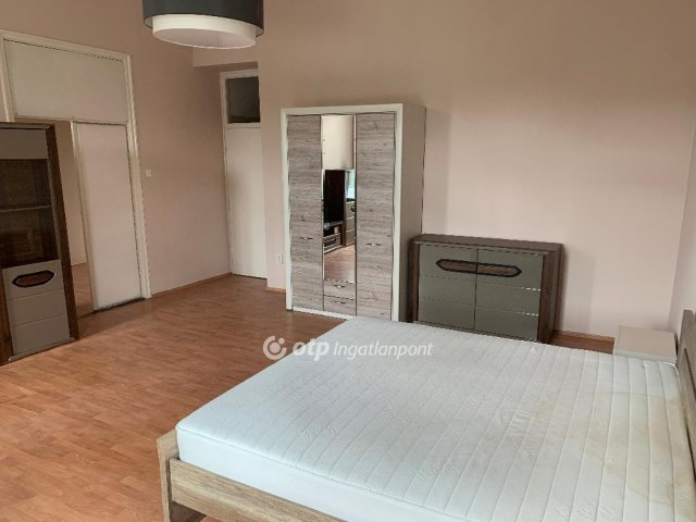 Kiadó téglalakás, albérlet, Egerben 170 E Ft / hó, 2 szobás