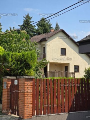 Eladó családi ház, Budapesten, III. kerületben 219 M Ft