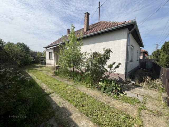 Eladó családi ház, Kaposváron, Állomás utcában 44.9 M Ft