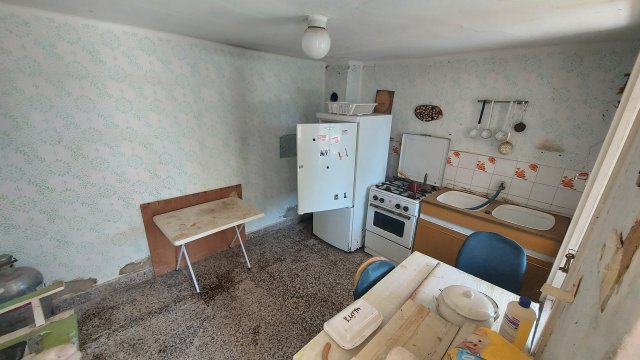 Eladó családi ház, Dombóváron 20.5 M Ft, 2 szobás