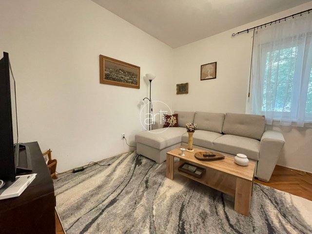 Kiadó téglalakás, albérlet, Szegeden 150 E Ft / hó, 2 szobás
