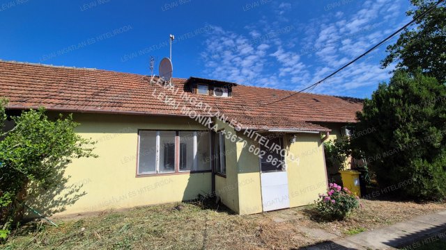 Eladó családi ház, Békéscsabán 16.9 M Ft, 2 szobás