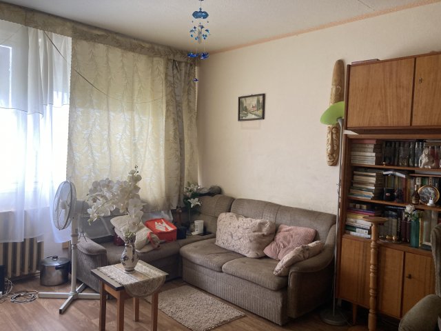 Eladó panellakás, Kiskunfélegyházán 28 M Ft, 2 szobás