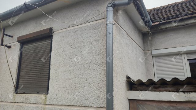Eladó családi ház, Dobriban 8.5 M Ft, 5 szobás