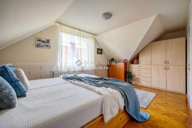 Eladó családi ház, Halásztelken 249 M Ft, 6 szobás