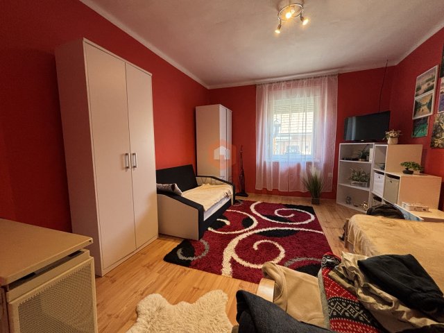 Eladó sorház, Pécsett 18.5 M Ft, 1 szobás / költözzbe.hu