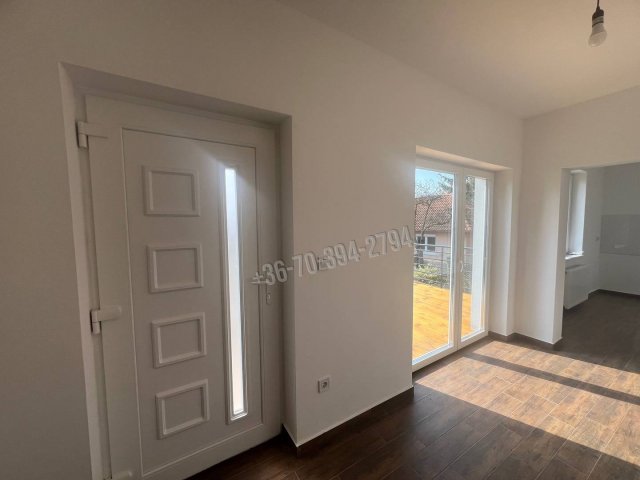 Eladó családi ház, Tatabányán 125 M Ft, 3 szobás