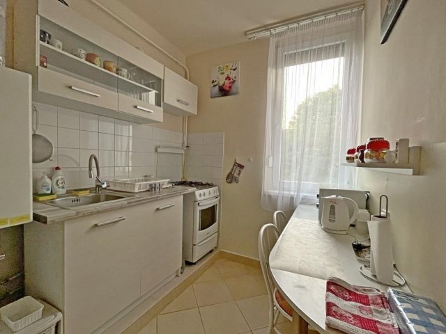 Eladó téglalakás, Egerben 33 M Ft, 2 szobás