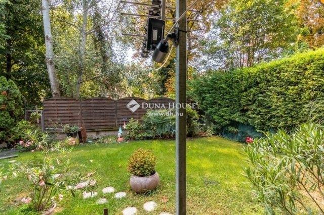 Eladó téglalakás, Budapesten, III. kerületben 189.9 M Ft