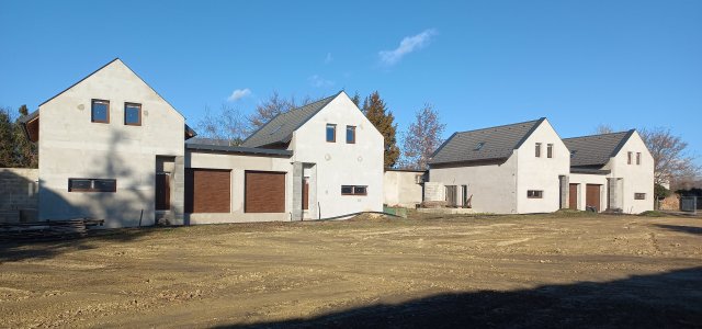 Eladó ikerház, Keszthelyen 98 M Ft, 4 szobás