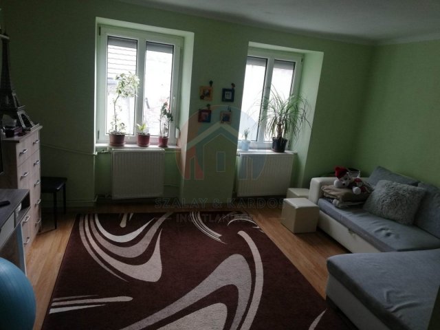Eladó téglalakás, Sopronban 35.9 M Ft, 2+1 szobás