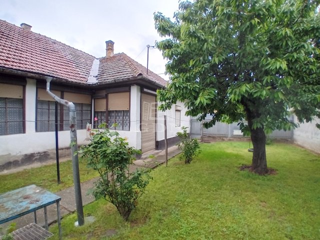 Eladó családi ház, Rémen 8 M Ft, 3 szobás