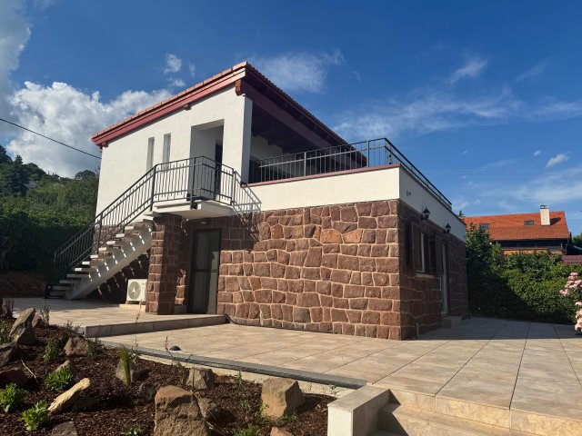 Eladó nyaraló, Balatonalmádiban 119 M Ft, 2 szobás