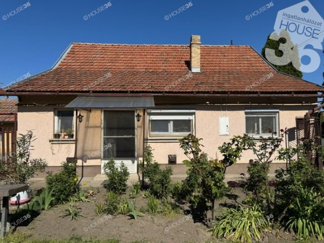 Eladó családi ház, Gátéren 22.5 M Ft, 2 szobás