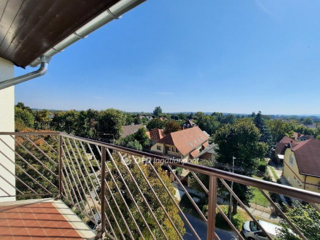 Eladó téglalakás, Siófokon 64.9 M Ft, 3+1 szobás