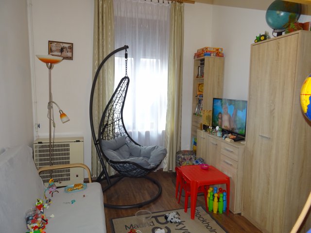 Eladó téglalakás, Szombathelyen 27.7 M Ft, 2 szobás
