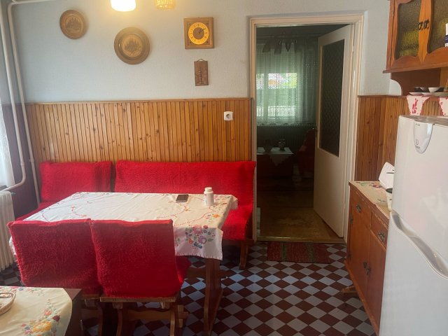Eladó családi ház, Debrecenben 165 M Ft, 8 szobás