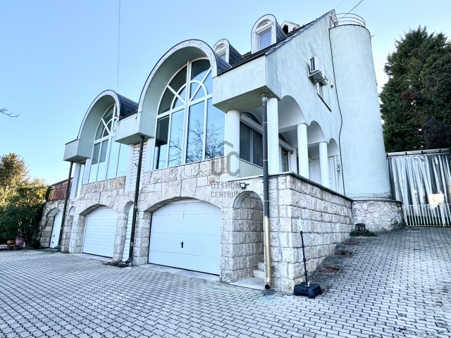 Kiadó ikerház, albérlet, Budaörsön 550 E Ft / hó, 6 szobás