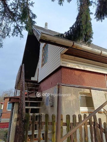 Eladó családi ház, Szigethalmon 24.9 M Ft, 2 szobás