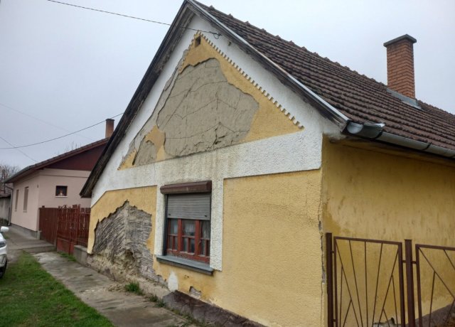 Eladó családi ház, Lakitelken, Rákóczi utcában 4 M Ft