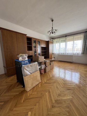Eladó téglalakás, Szegeden 44.8 M Ft, 2 szobás