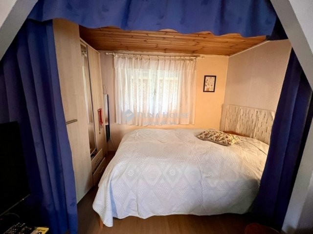 Eladó családi ház, Isaszegen 43.5 M Ft, 2 szobás