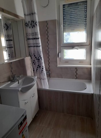 Kiadó panellakás, albérlet, Kecskeméten 140 E Ft / hó, 3 szobás