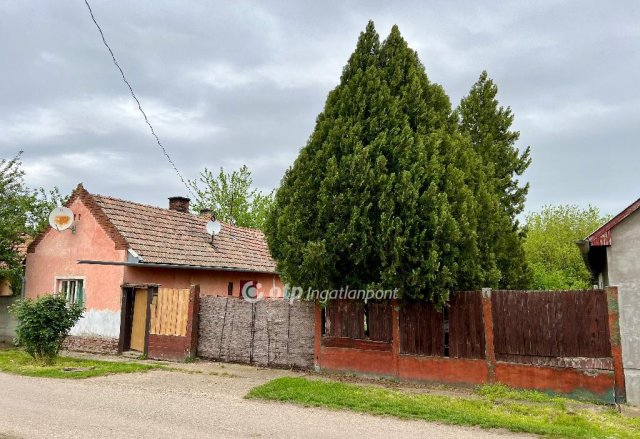 Eladó telek, Hajdúböszörményen 15 M Ft / költözzbe.hu