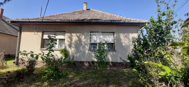 Eladó családi ház, Siójuton 28.5 M Ft, 3+1 szobás