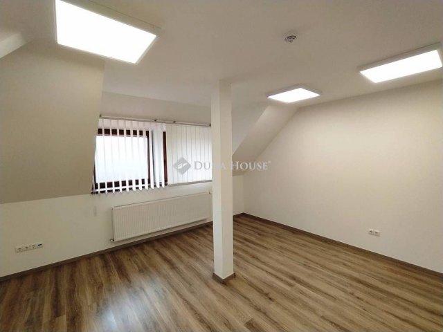 Kiadó iroda, Sülysápon 104 E Ft / hó / költözzbe.hu