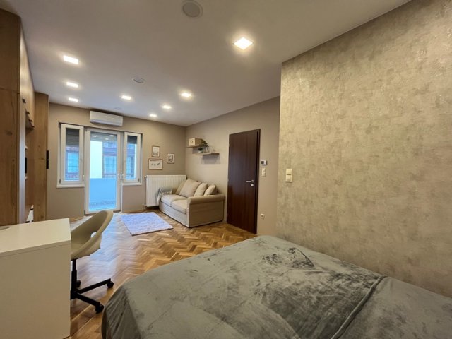 Kiadó téglalakás, albérlet, Pécsett 220 E Ft / hó, 1 szobás