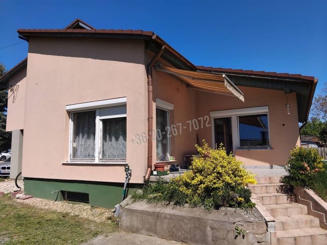Eladó családi ház, Gyömrőn 129.99 M Ft, 4 szobás