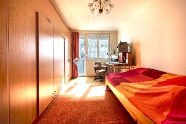 Eladó téglalakás, Budapesten, XI. kerületben 77 M Ft, 2 szobás