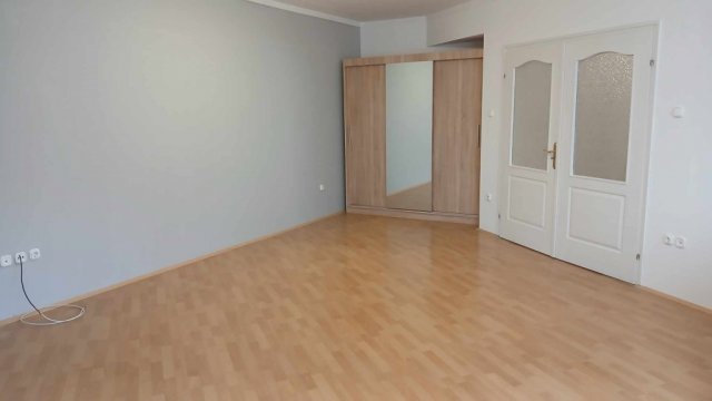 Kiadó téglalakás, albérlet, Debrecenben 280 E Ft / hó, 2 szobás