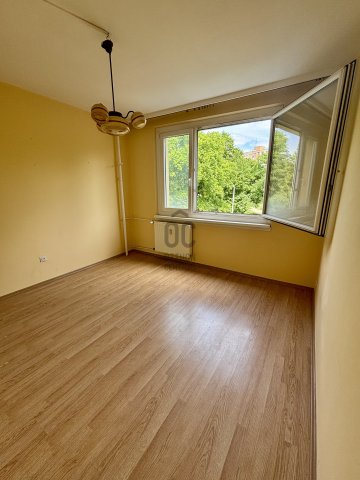 Eladó panellakás, Miskolcon 28 M Ft, 3 szobás