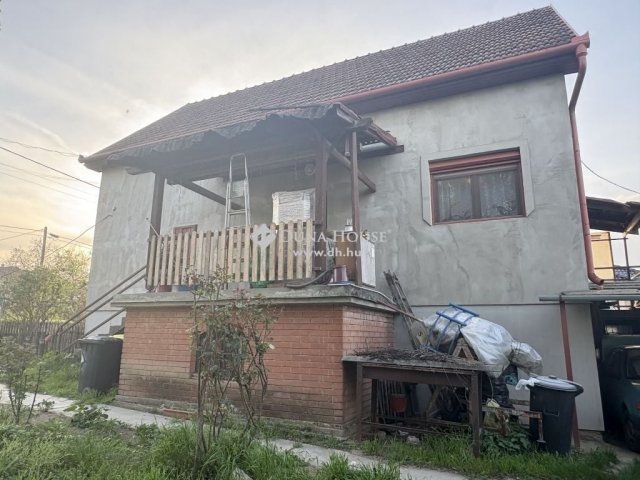 Eladó családi ház, Tápiószecsőn 65.9 M Ft, 3 szobás