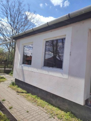 Eladó családi ház, Jászapátiban 16.9 M Ft, 2+2 szobás