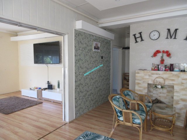 Eladó családi ház, Ózdon 22.5 M Ft, 5 szobás