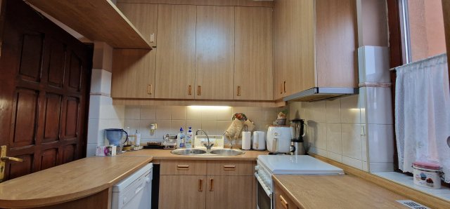 Eladó családi ház, Budaörsön 219.9 M Ft, 4+1 szobás